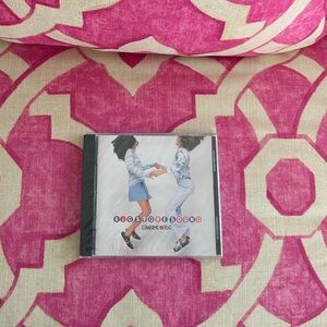 Vintage Limited Too CD 💿